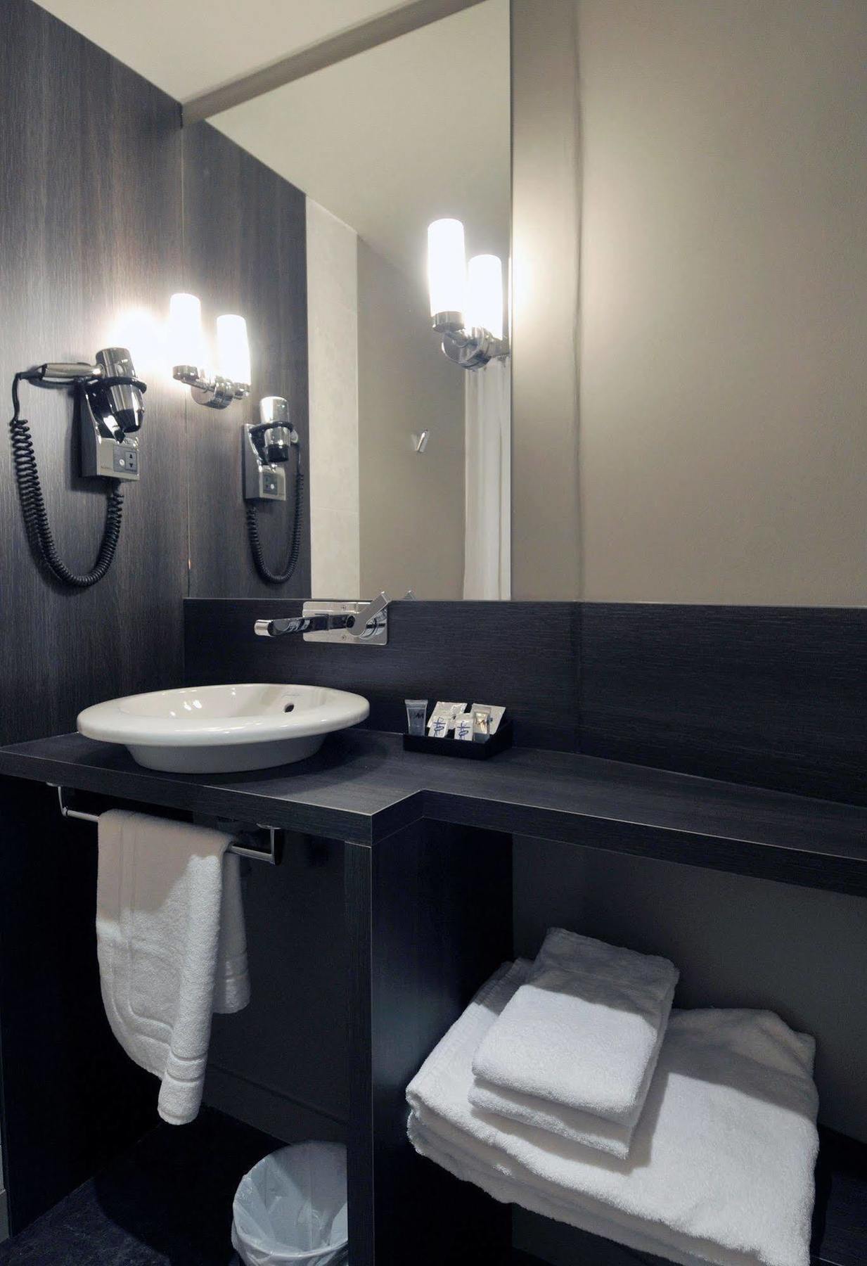 Residence Otelia Affaires & Bien-Etre ลียง ภายนอก รูปภาพ