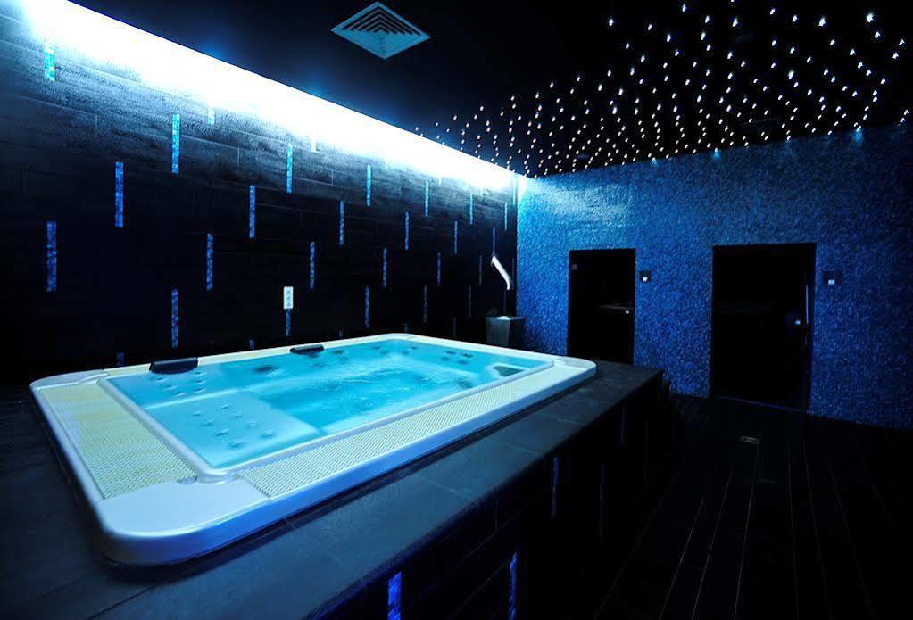 Residence Otelia Affaires & Bien-Etre ลียง ภายนอก รูปภาพ